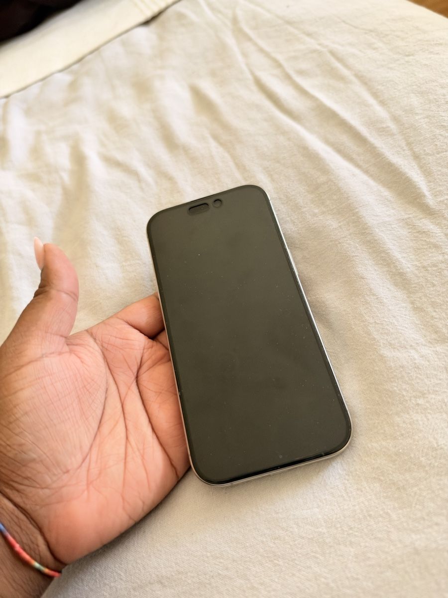 Apple Handys / Smartphones: Iphone 16pro – Gebraucht aus Bulle von tatzmont 1