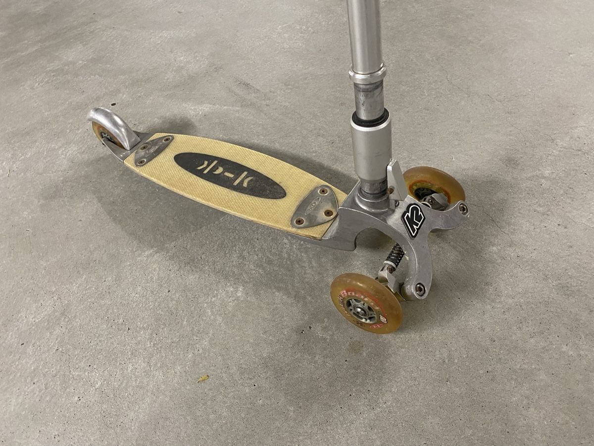 K2 Kickboard: K2 Kickboard Scooter klappbar – Usato da Zürich venduto da Kiron 2