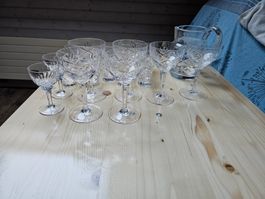 22 div. Kristallgläser, 1 Kristallkrug, gerne Preisvorschlag