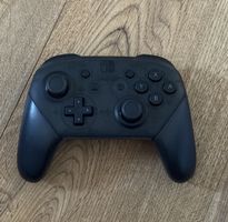 Nintendo Switch Pro Controller 
