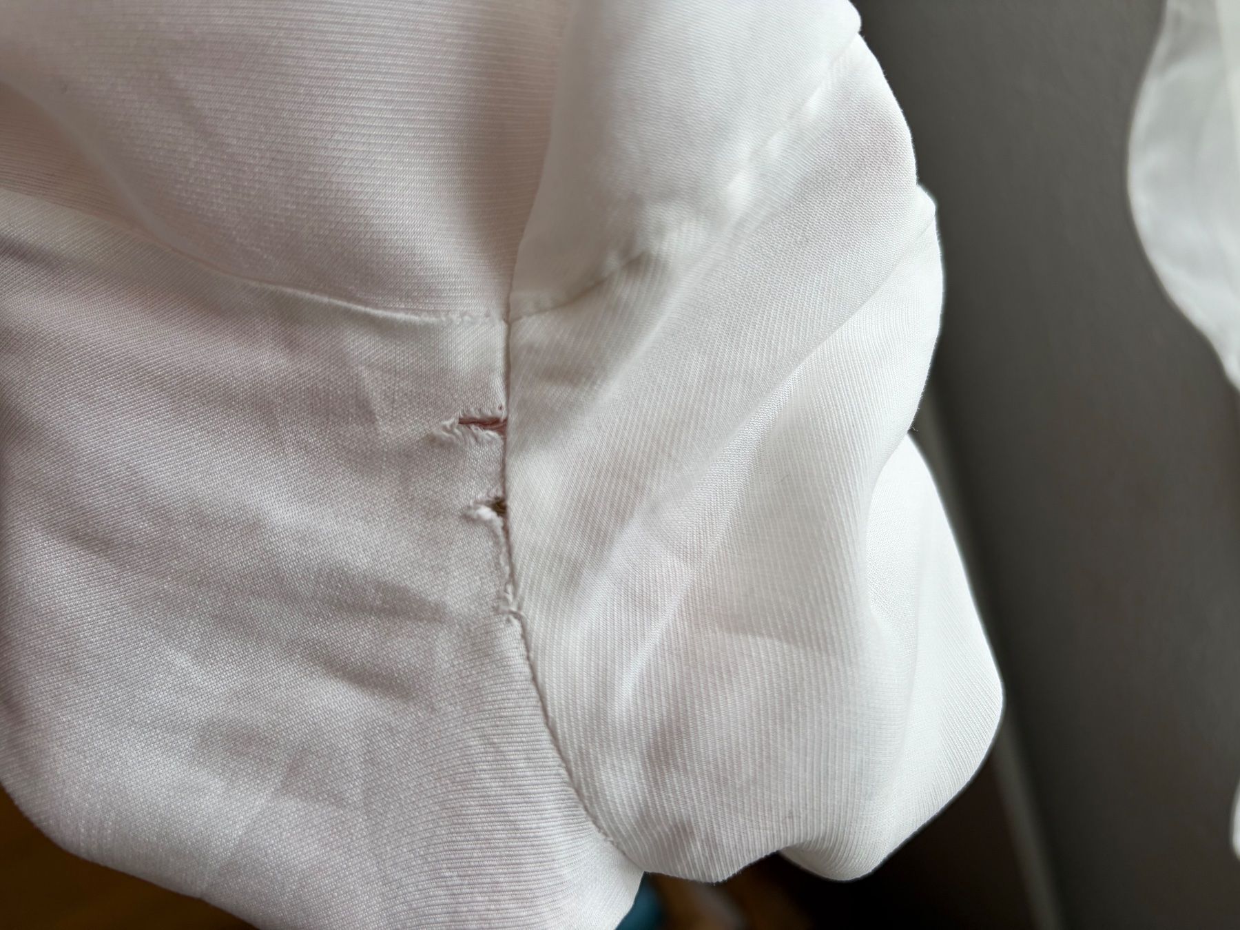 Cos Blusen: Cos Shirt - Needs mending – Defekt aus Luzern von AM2nd 6