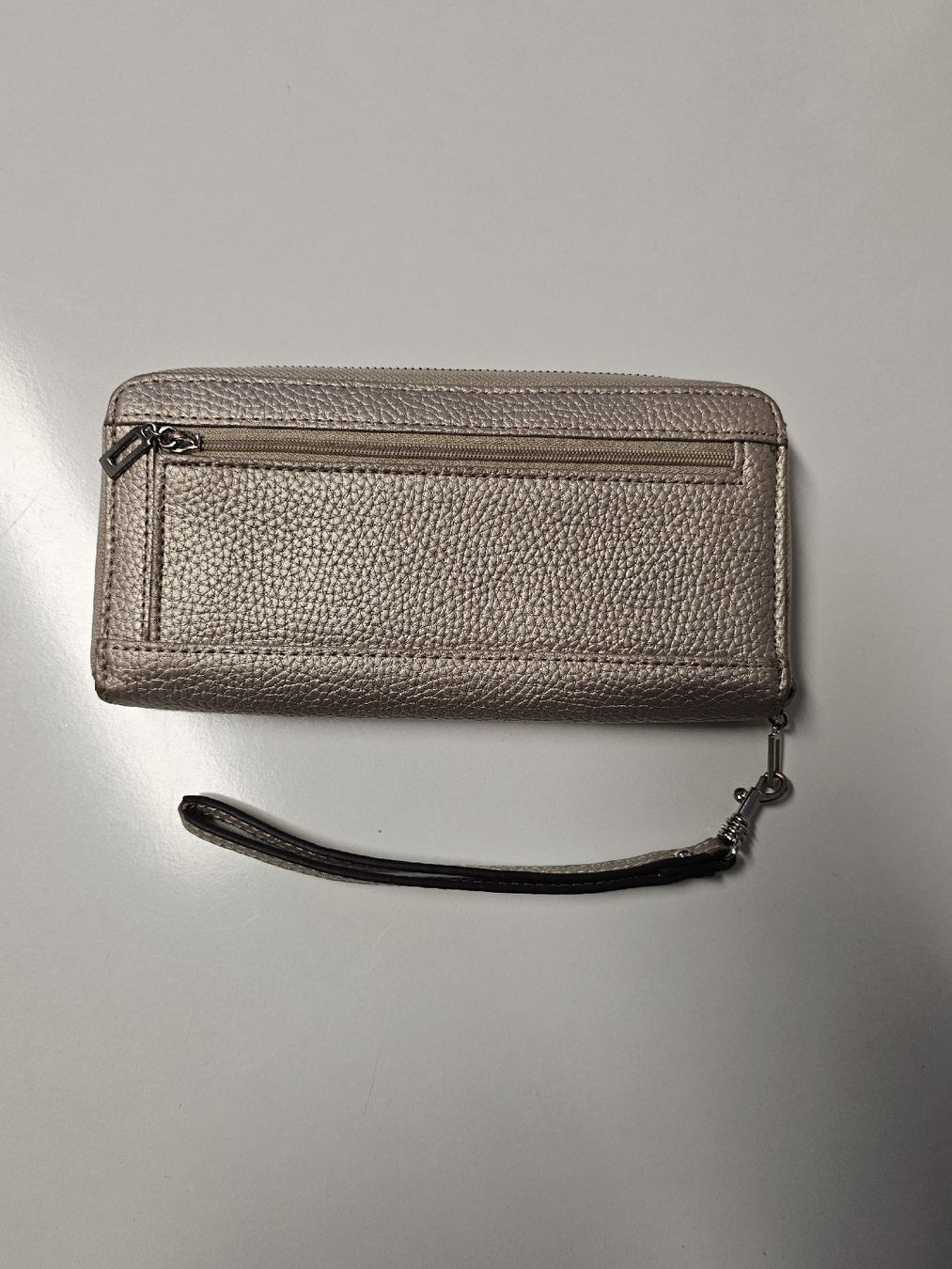Borse da donna: Geldbörse und Handtasche Guess – Usato da Suhr venduto da MrvicaAG 7
