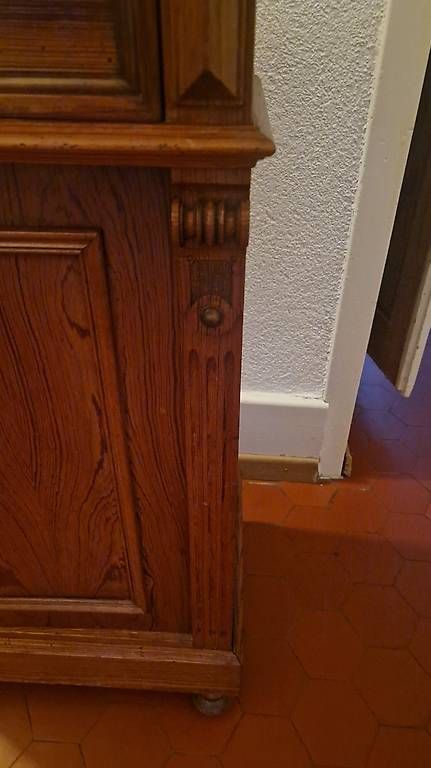 Comodini: Nachttisch Kommode mit Marmorplatte – Usato da Bern venduto da Sabine032 3