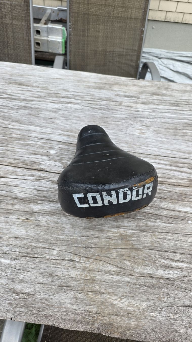 Condor Mofa-Ersatzteile: Mofa-Sattel (Condor) – Defekt aus Gams von NadigKraftfahrzeuge