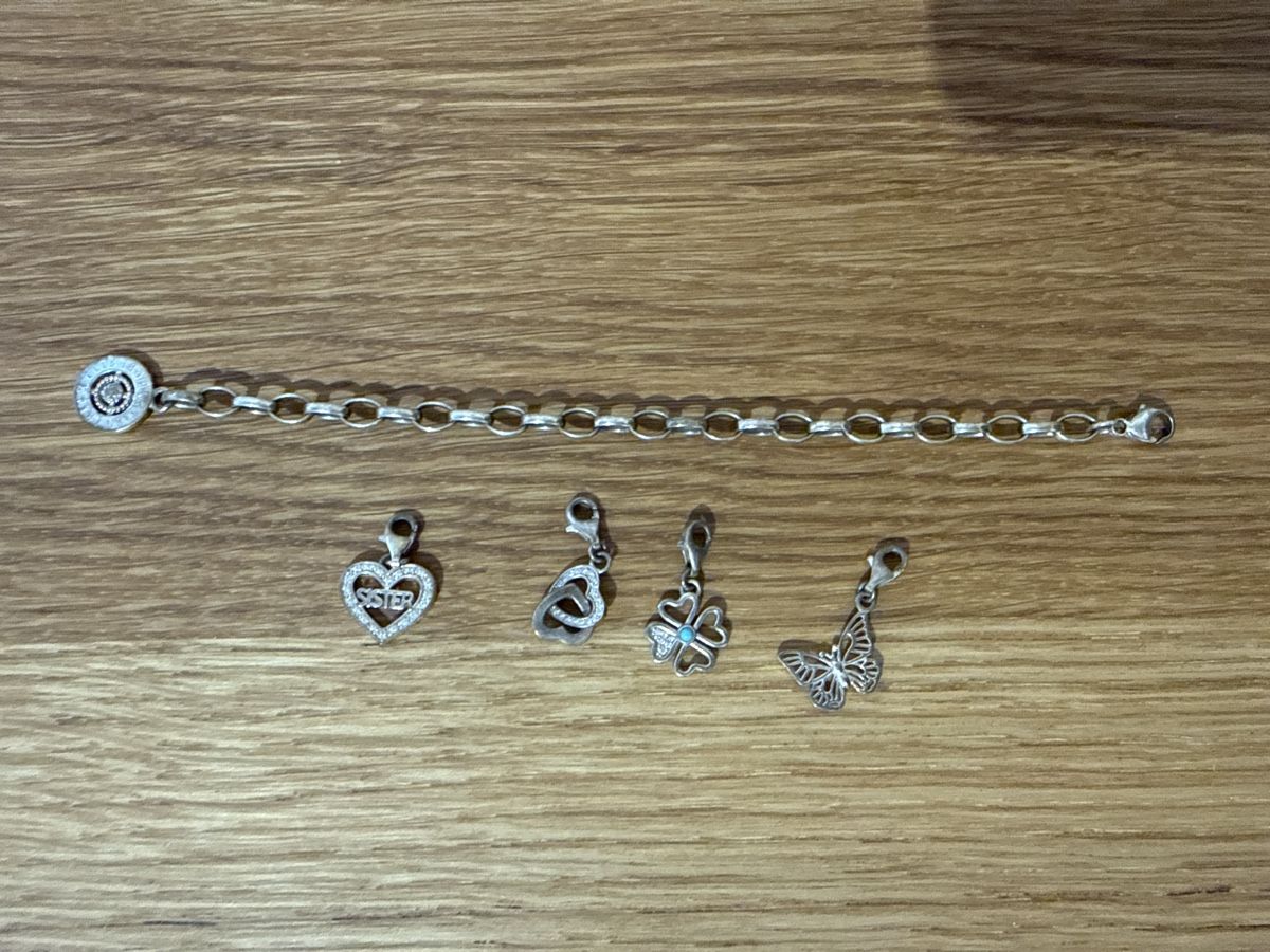 Thomas Sabo Ketten: Thomas Sabo Ketteli mit Anhängern – Gebraucht aus Erlen von man_9dcp