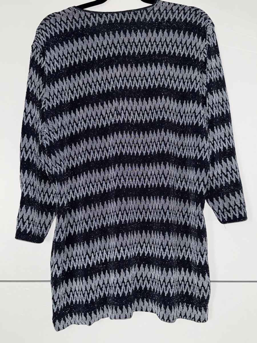 Blusen: Damen Bluse Glitzer Muster Grösse 46 – Gebraucht aus Schlieren von kle_dis 1