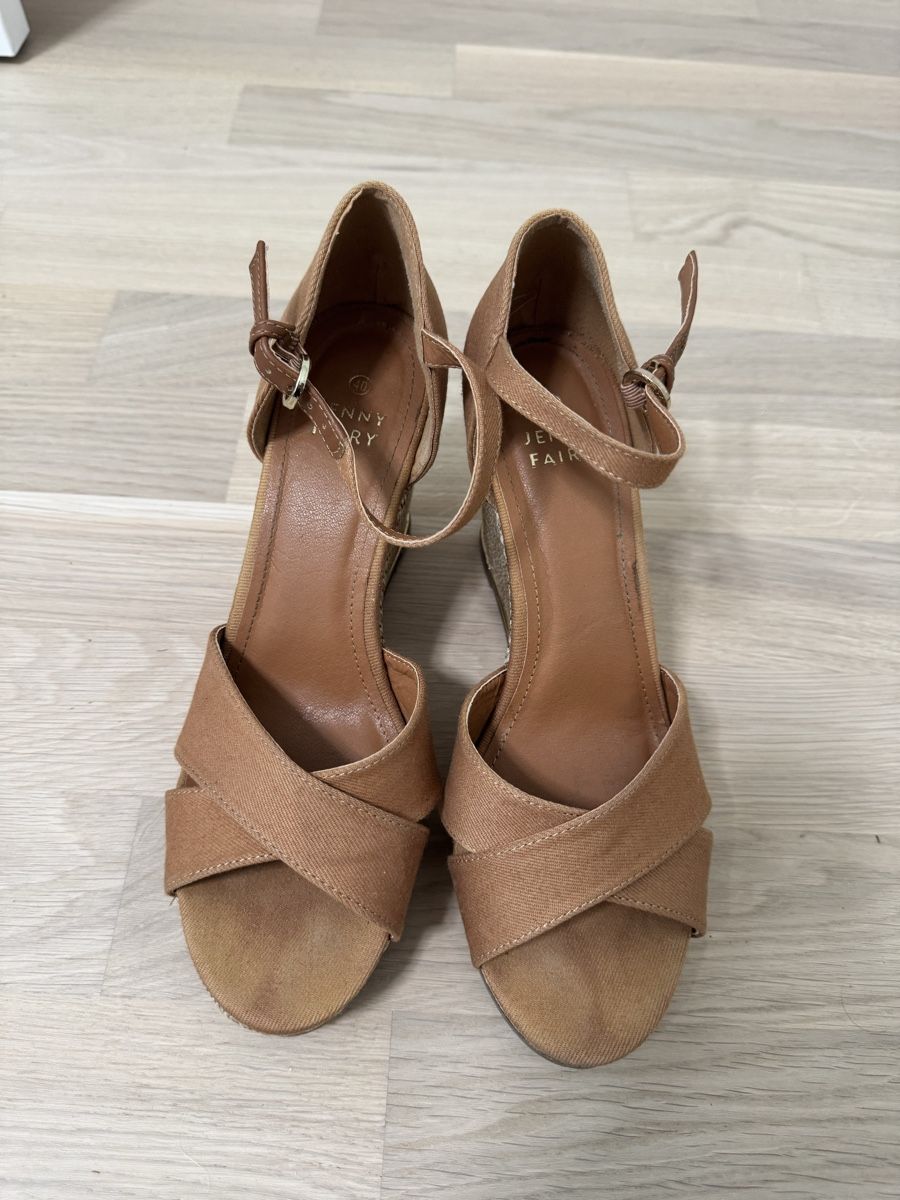 Scarpe da donna: Keilabsatz Sandalen in braun – Usato da Sulgen venduto da a_fonsi 4