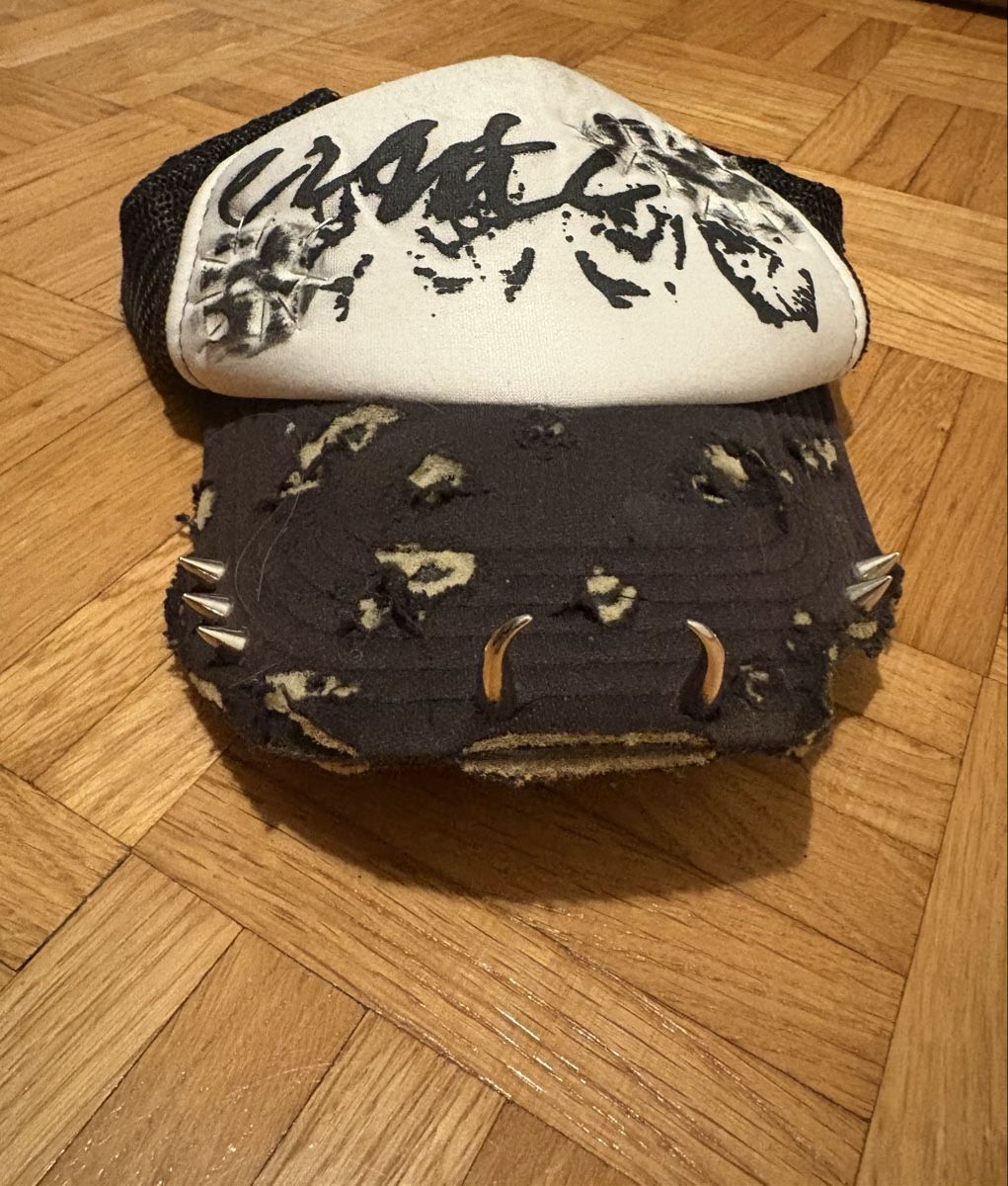 Copricapi, berretti & cappellini: Costum punk trucker hat – Usato da Minusio venduto da Lollezo 1