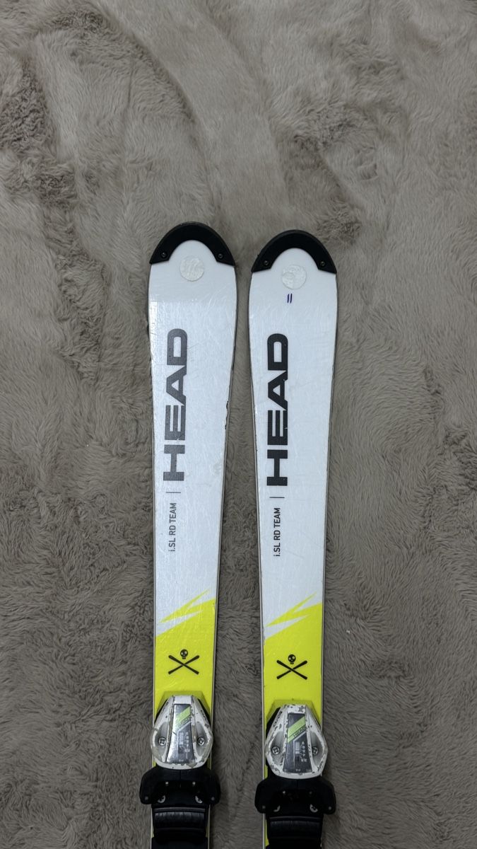 Head Skis: Head Worldcup Rebels Team Ski 132cm mit Bindung  – Gebraucht aus Dietlikon von Ajan.001 1
