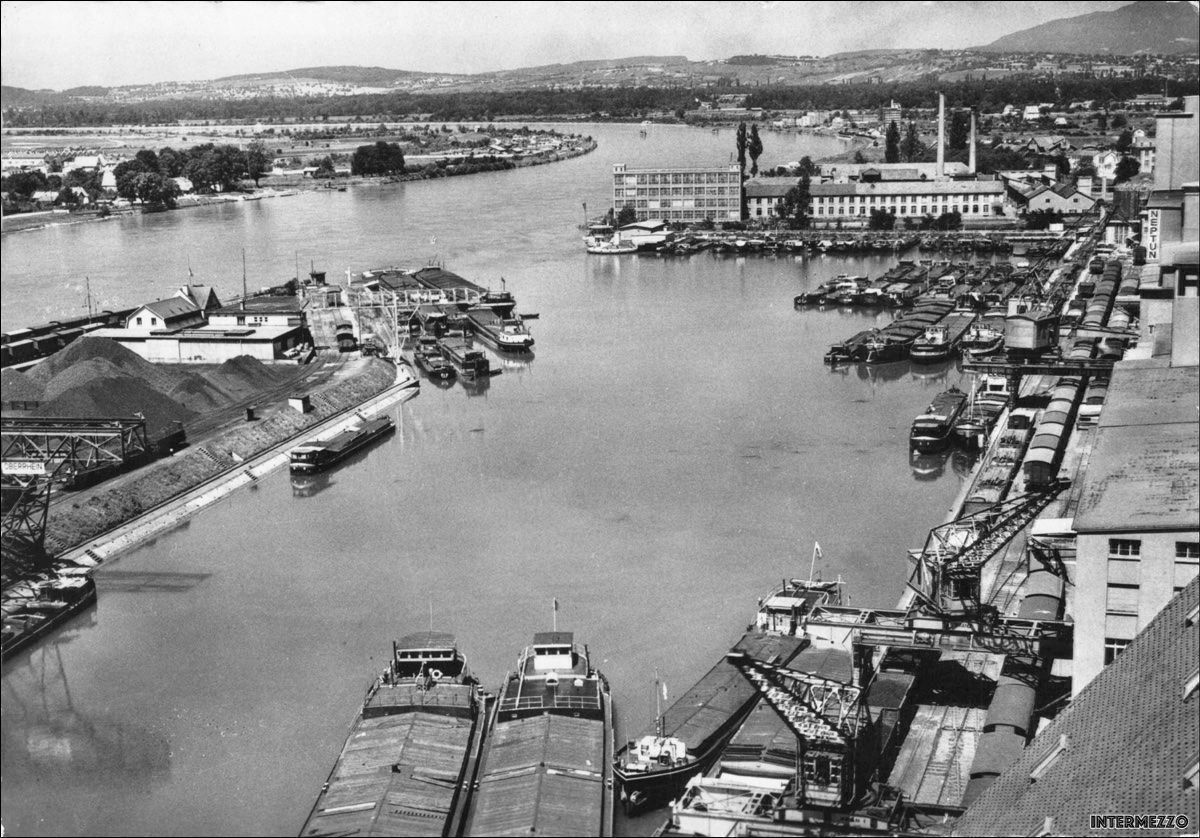 Ansichtskarten: Basel // Rheinhafen Teilansicht – Gebraucht aus Basel von intermezzo12