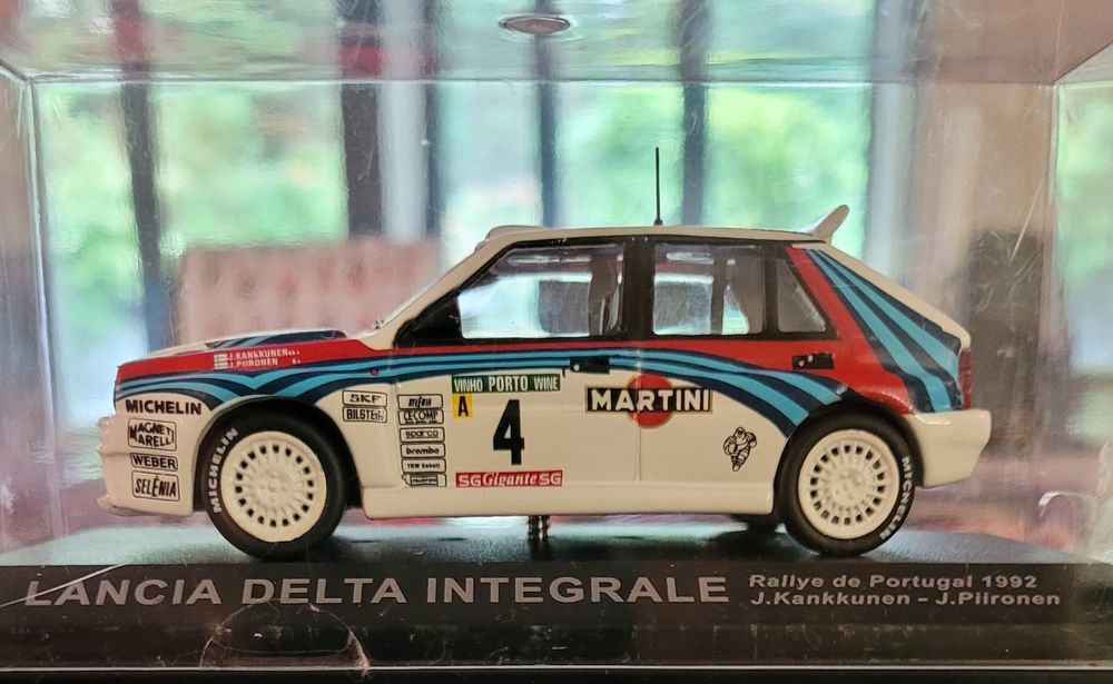 Miniature Spark S8992 – Lancia Delta HF Integrale EVO Martini 5 – 1992 – 1/43 Résine
