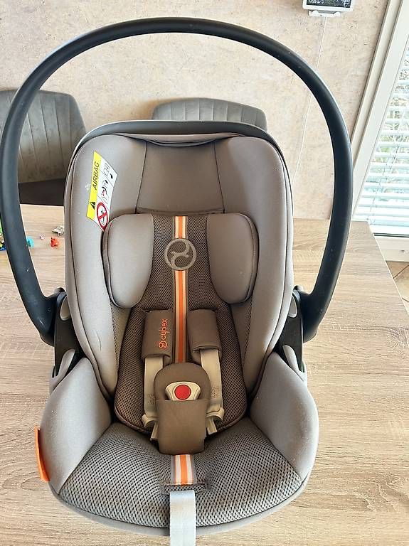 Cybex Seggiolini per auto: Cybex Cloud G i-Size Plus & Base G – Usato da Zäziwil venduto da Anja_1990 2