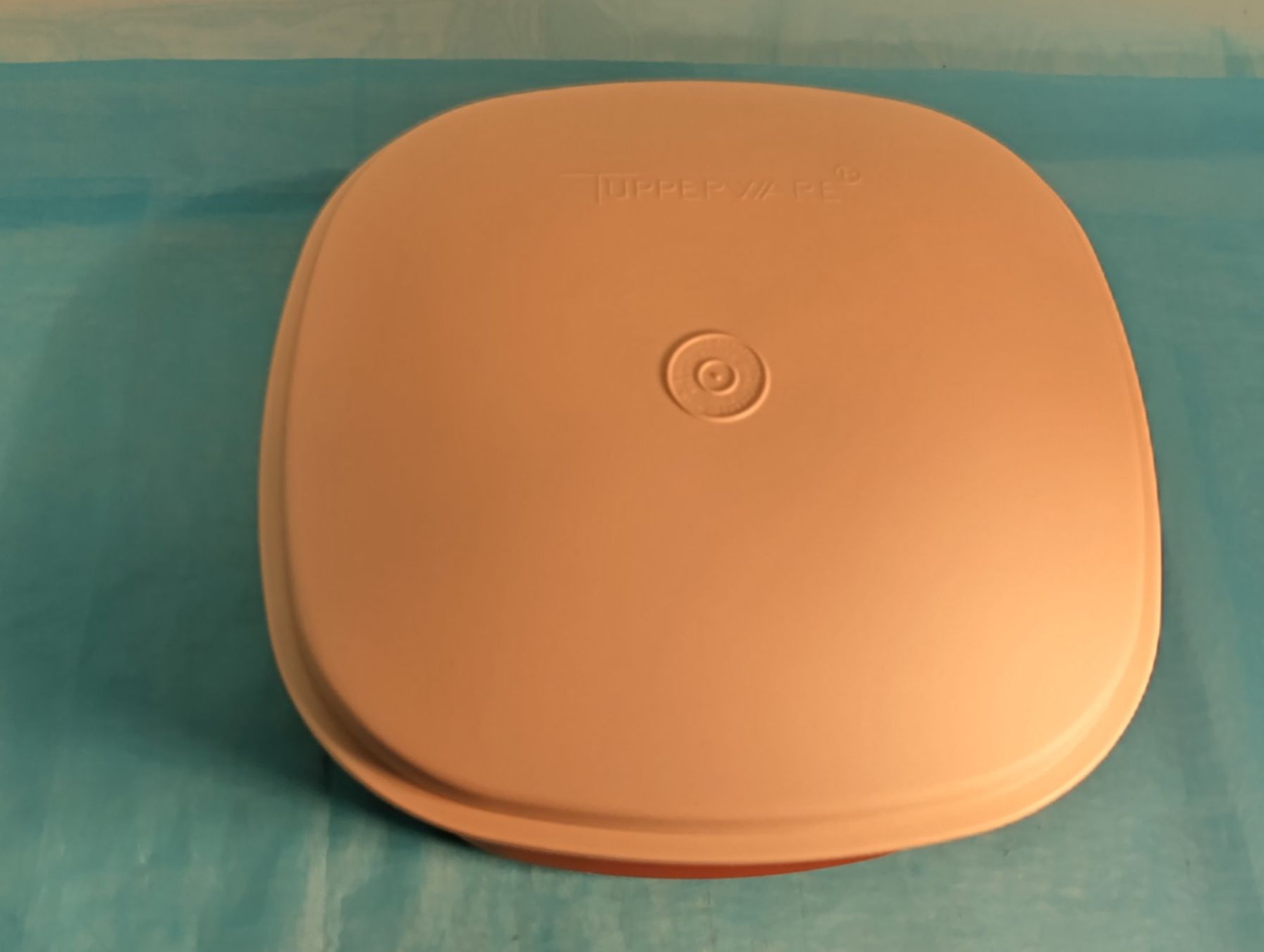 Tupperware Recipients et similaires: Tupperware Multiserver mit Sieb, orange – D'occasion à Bellach par JingleCherry 1