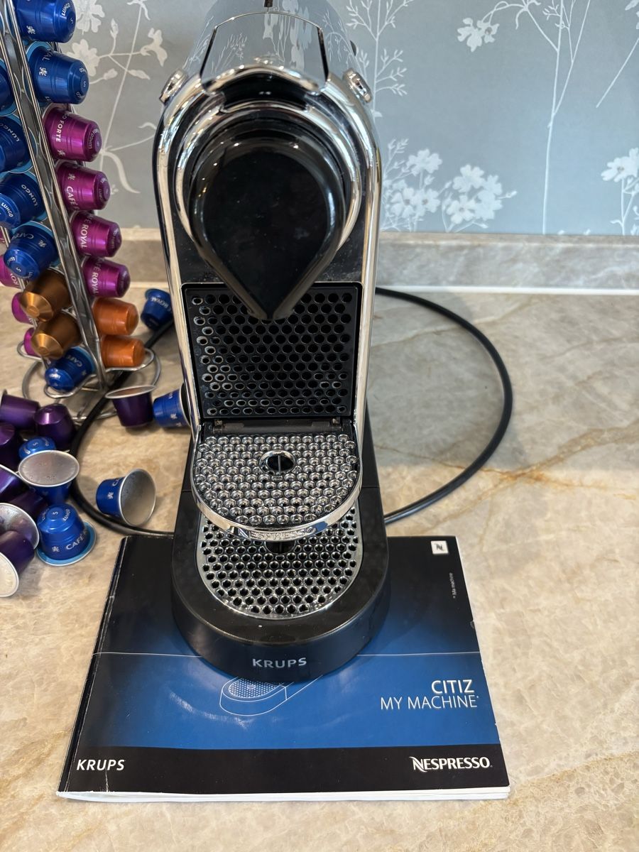 Krups Macchine per caffè & Macchine per espresso: Nespresso CitiZ Krups Kapselmaschine – Usato da Uster venduto da Rsuri68 1