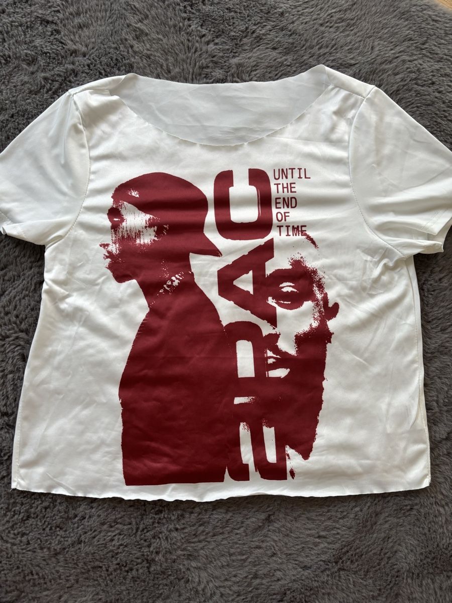 T-shirt: Tupac Graphic Tee Shirt - size M  – Nuovo (secondo la descrizione) da Wichtrach venduto da Re_Fit