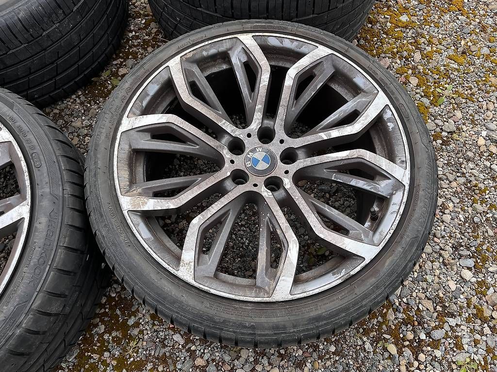 Pneus & Roues: BMW X5 oder X6 Performance 21"Sommerräder – D'occasion à Adlikon b. Regensdorf par uvc_r7md 1