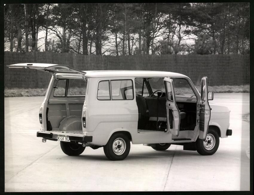Fotografie &  Plakate: Fotografie Auto Ford Transit Kleinbus -  – Gebraucht aus Berlin von bartko-reher
