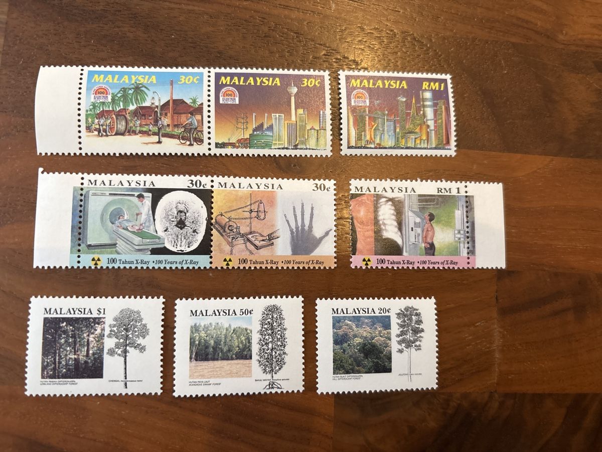 Tutti i francobolli: 9 seltene Briefmarken Malaysia – Nuovo e nell'imballaggio originale da Zürich venduto da engebrunau