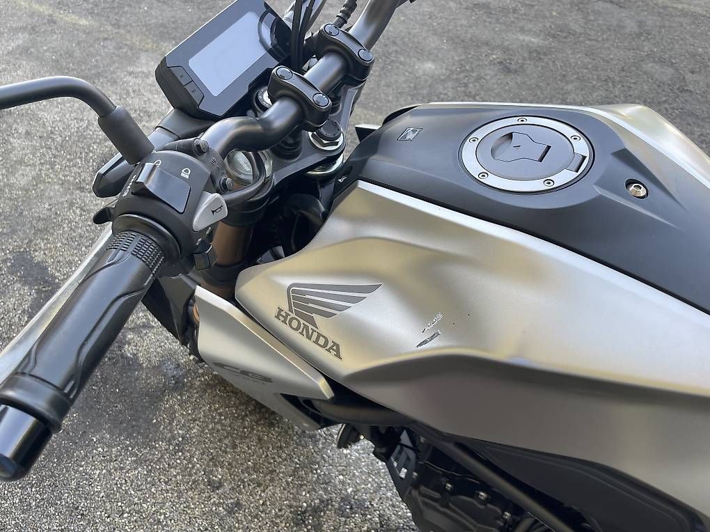 Honda Strada: Honda CB 300R (35kw) – Usato da Bern venduto da JANZB. 4