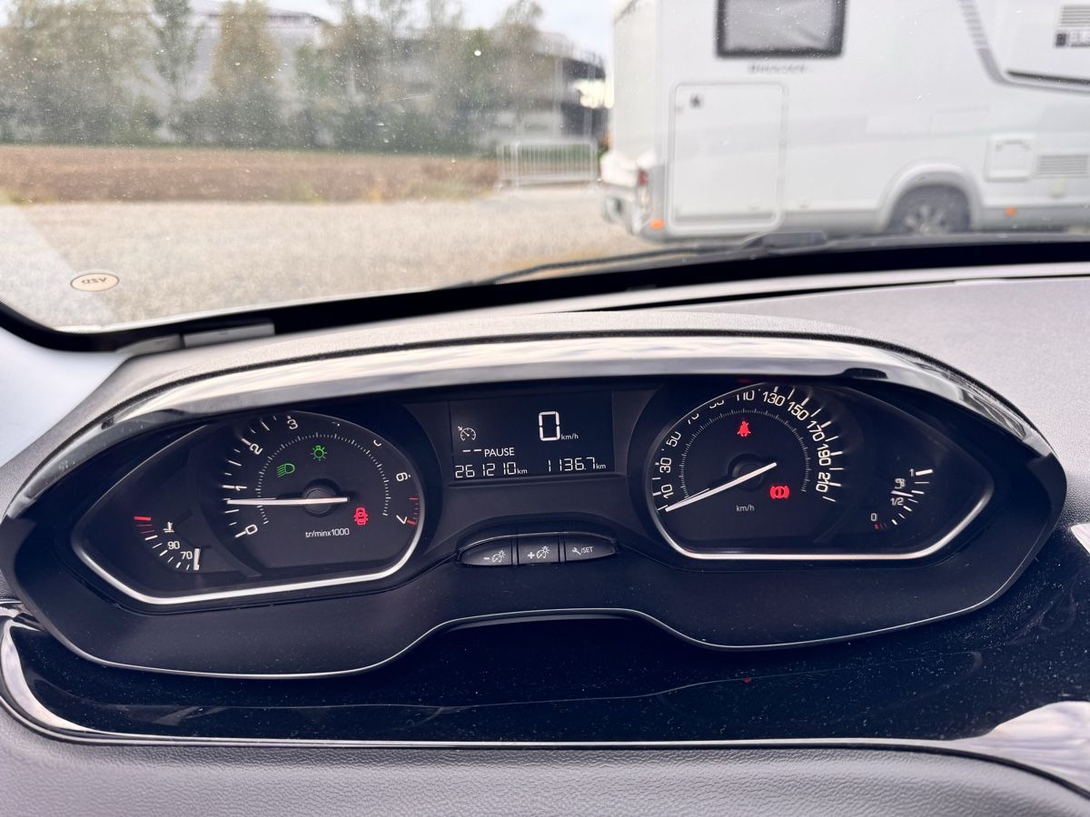 Peugeot Automobili: Peogeot 1.2 ab Mfk – Usato da Horw venduto da dancav 2