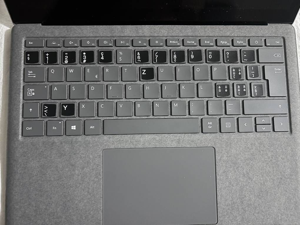 Microsoft Portables: Microsoft Surface Laptop 4 mit Touchscreen 16 GB RAM – D'occasion à Romanshorn par Monte. 2