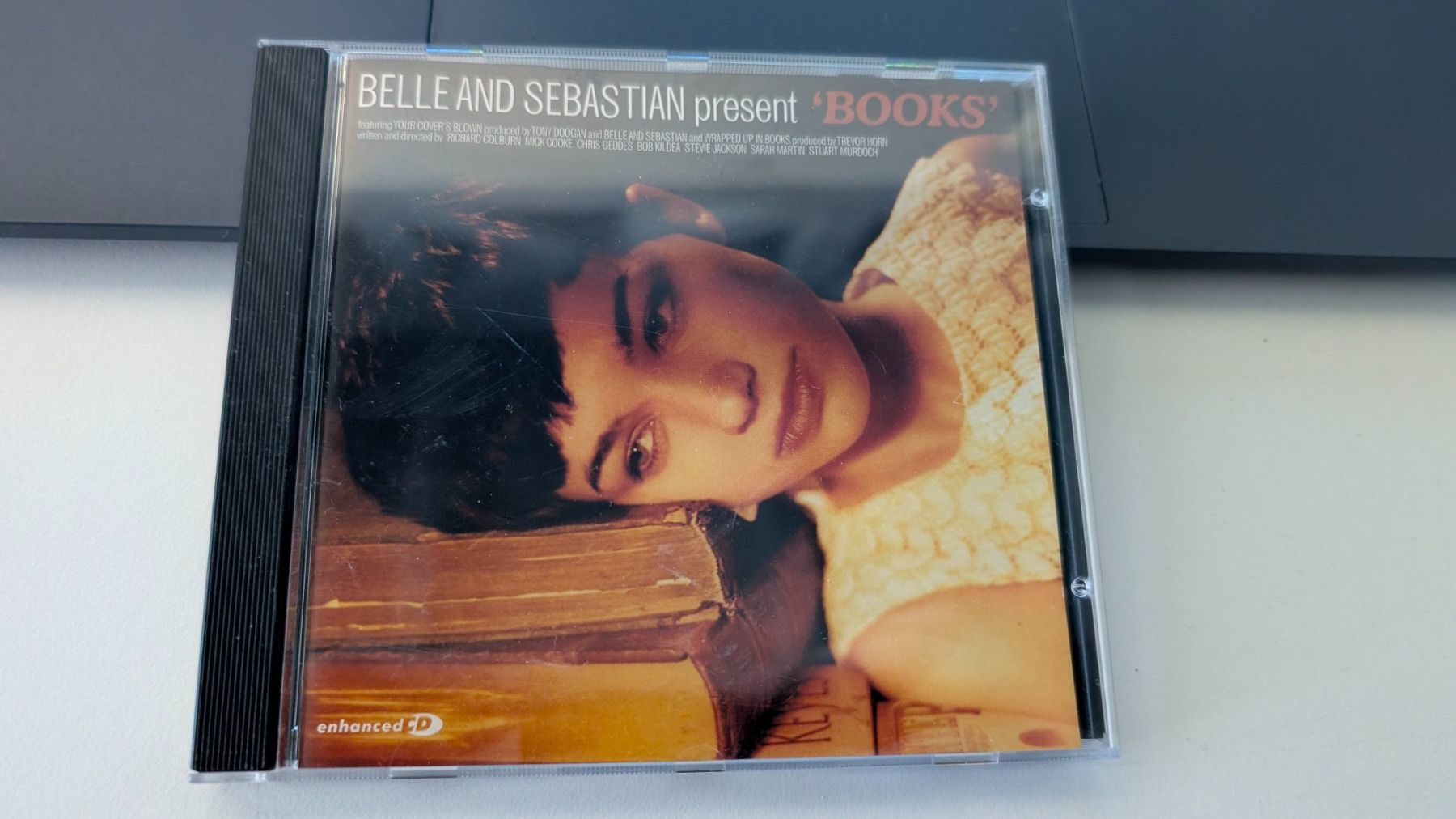 CD: Belle And Sebastian - "Books" CD – Usato da Hünenberg See venduto da SpecialEditionGaming
