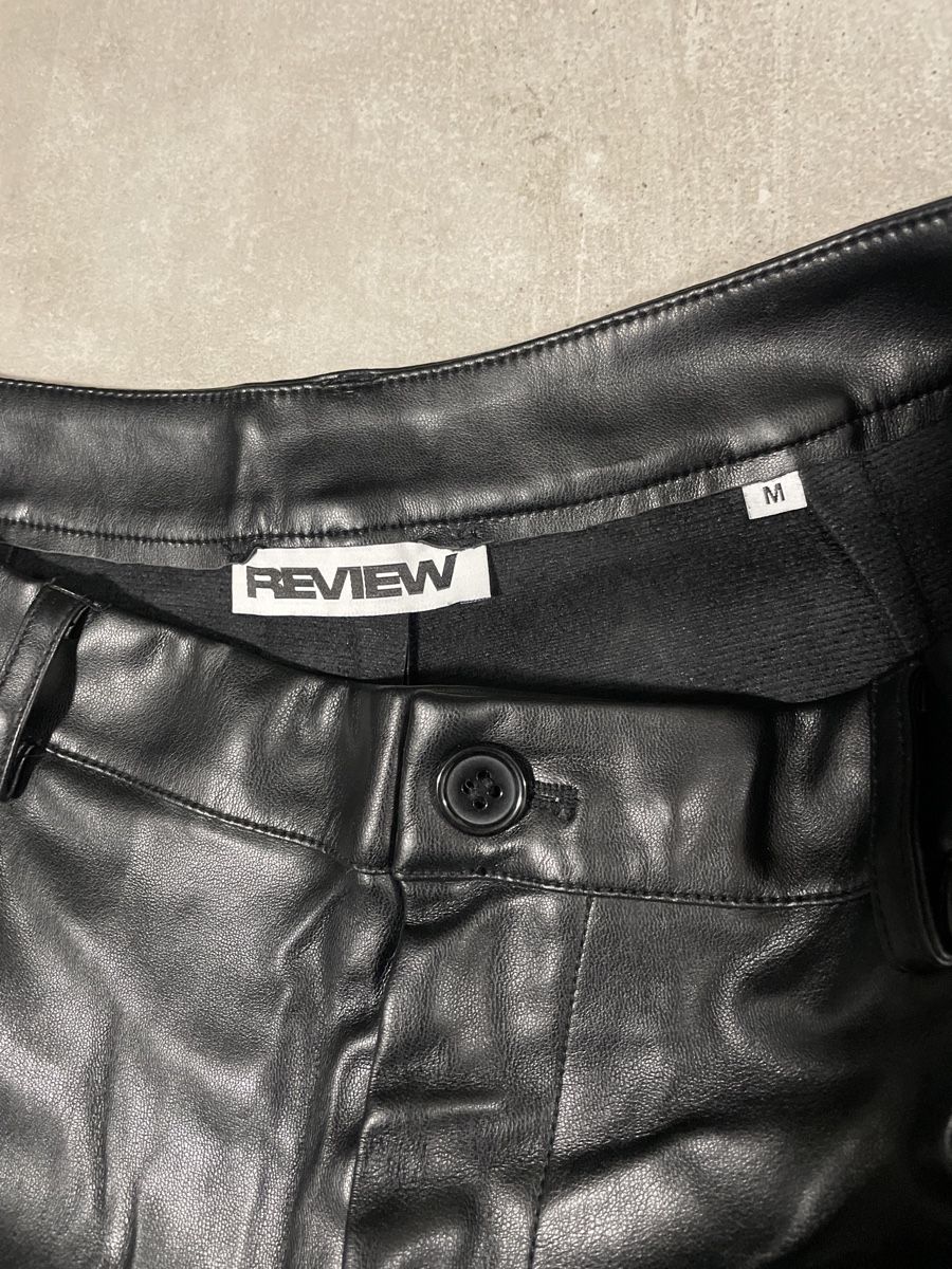 Pantaloni: Fake Leder Shorts von Review – Nuovo (secondo la descrizione) da Thalwil venduto da jan_h9wg 2