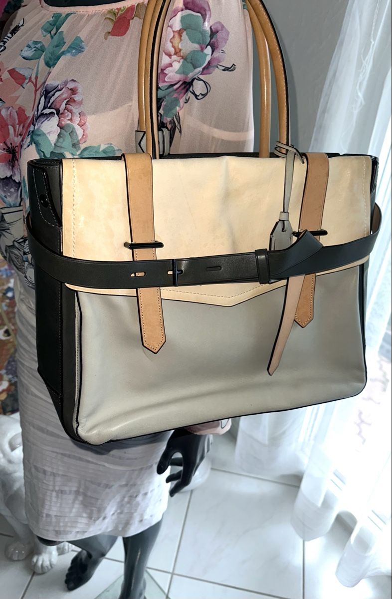Borse da donna: REED KRAKOFF TASCHE LEDER – Usato da Unteraegeri venduto da MH203