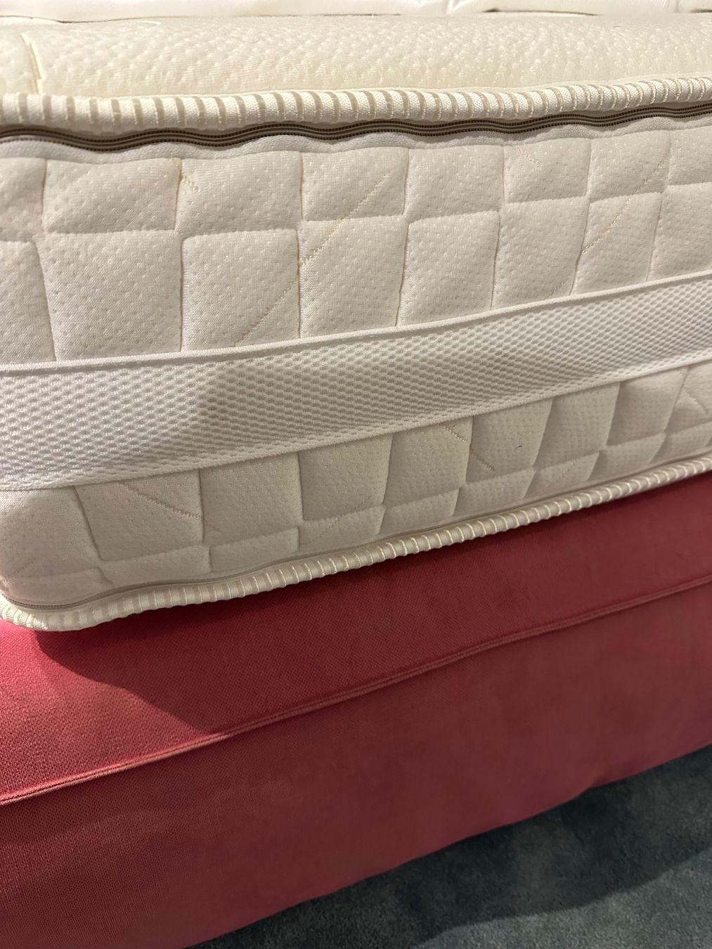 Letti: Twils Boxspringbett mit Qualität Falomo Matratze – Usato da Wollerau venduto da mimirahi 3