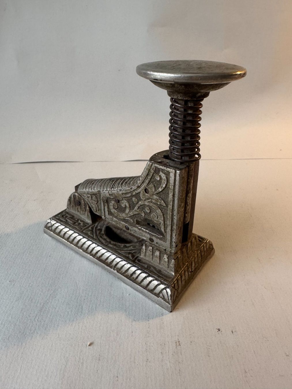 Machines à relier: alter Bostich – D'occasion à Murten par Bodoni59
