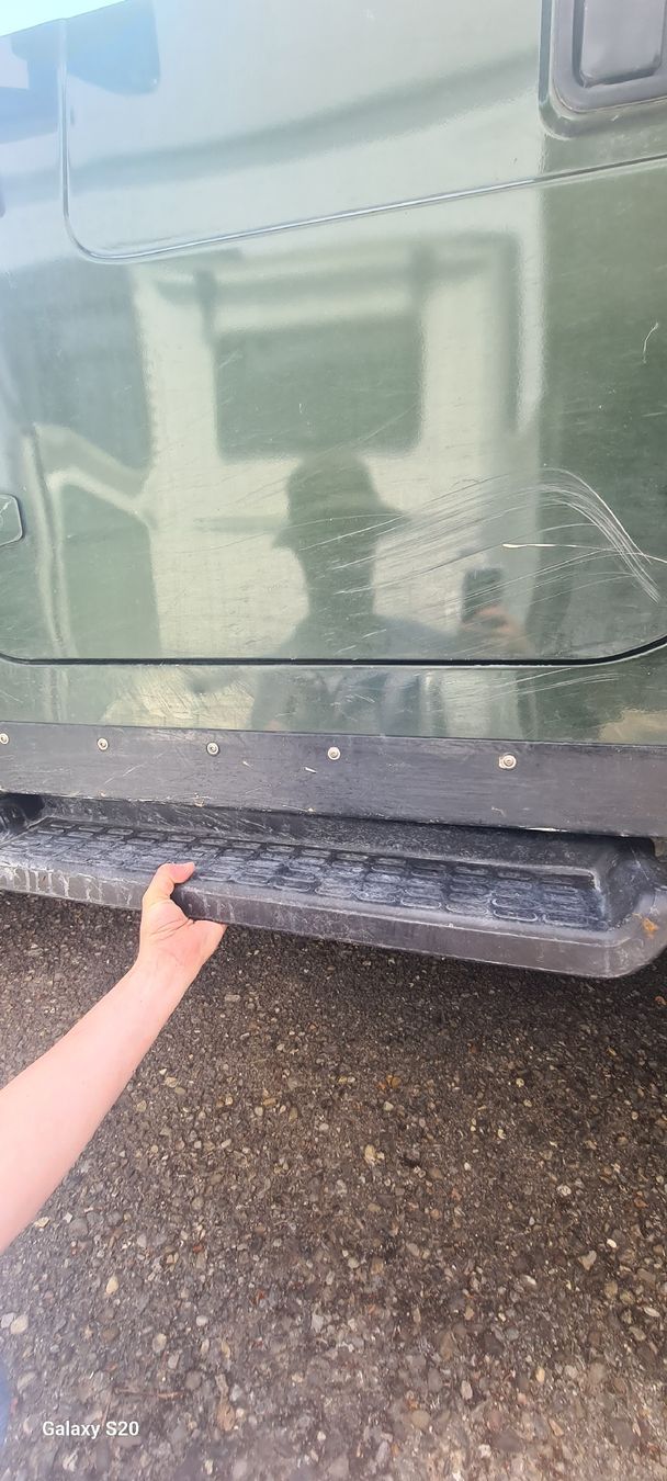 Jeep Tutti pezzi di ricambio auto: Trittbretter Set für Jeep Wrangler – Usato da Tägerwilen venduto da miaK 3