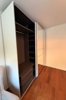 SKØP Schwebetürenschrank mit Spiegel