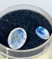 2 Opale 💎 Edelsteine 12 & 8 mm Oval BlauWeiss
