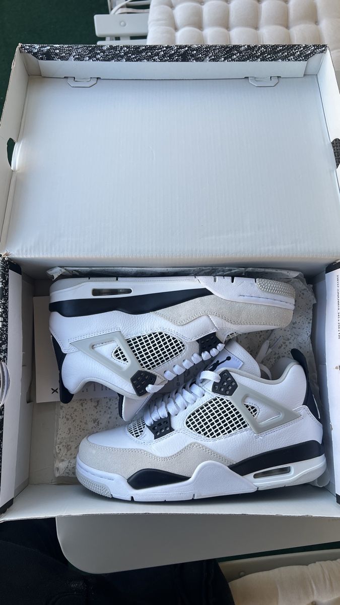 Jordan Scarpe da uomo: Jordan 4 Military black  – Nuovo e nell'imballaggio originale da Winterthur venduto da pet_n2q9