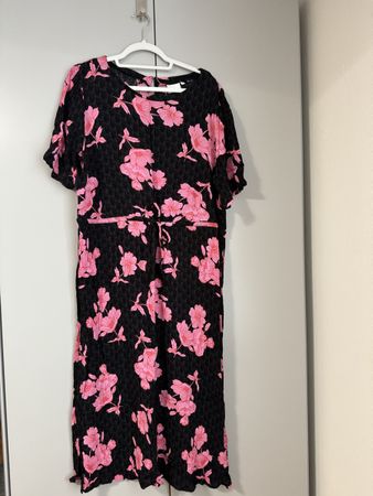 Only Carmakoma Sommerkleid Gr. 42 Blumenmuster Neu!