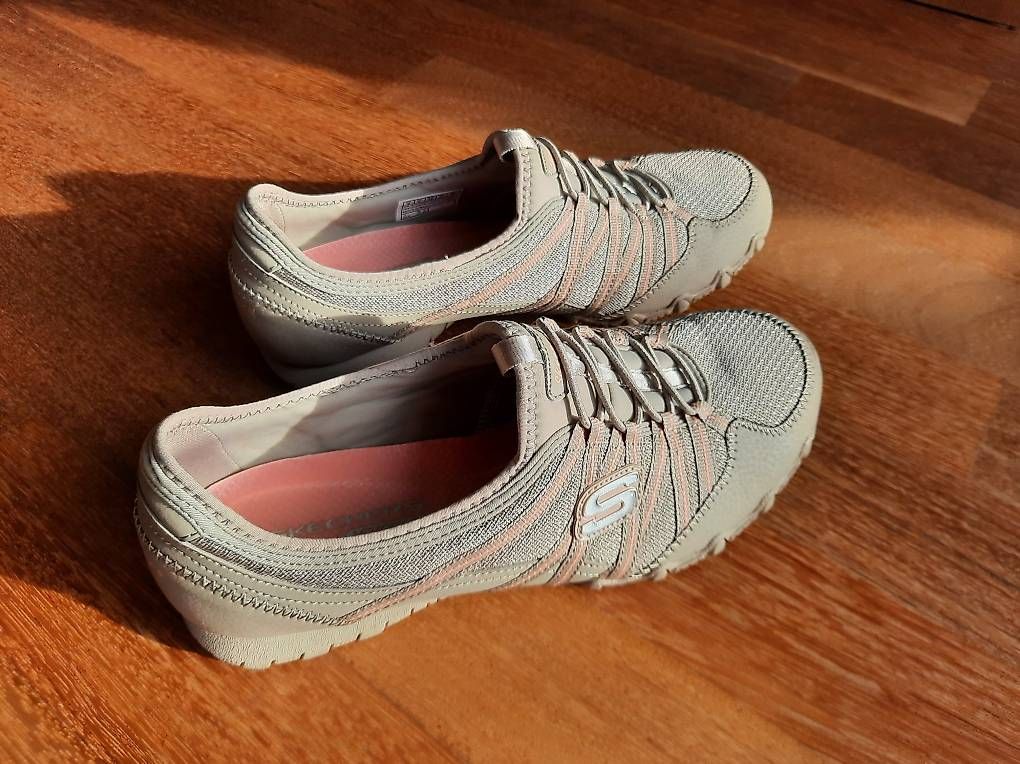 Skechers Scarpe da donna: SKECHERS Damen Schuhe Gr.38 – Usato da Buchs SG venduto da miska01