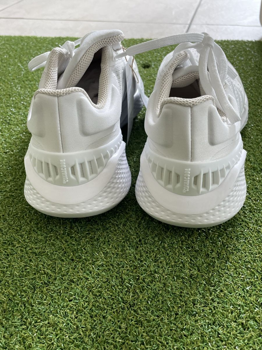 Adidas Scarpe da donna: Adidas Damen Golf Schuhe gr. 40 – Usato da Richterswil venduto da Prangins9 2