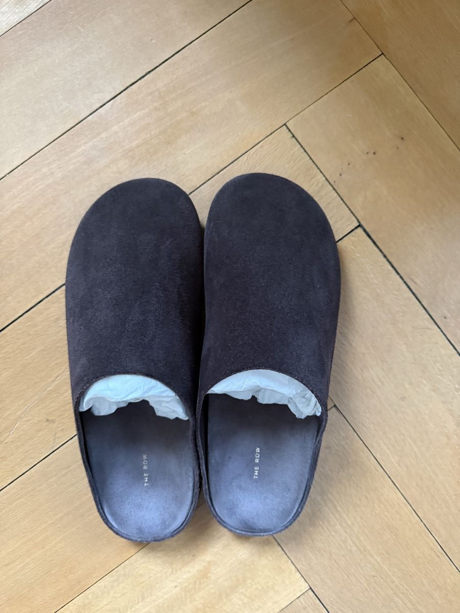 Herrenschuhe: The Row Hudson suede slip-ons – Gebraucht aus Teufen AR von nicmat