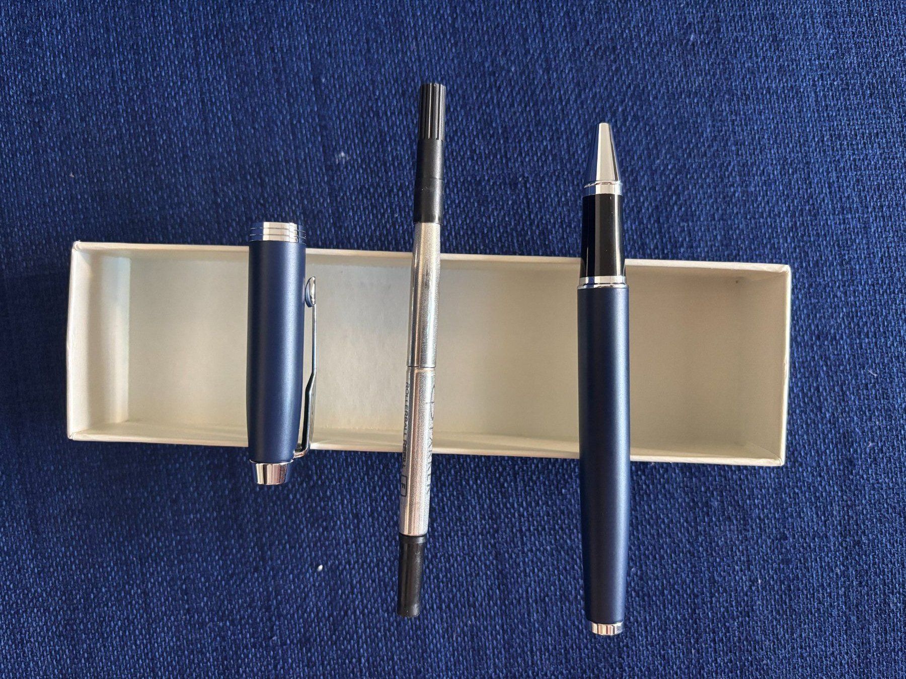 Parker Altro in Scrittura & Disegno: Parker IM Rollerball Mattblau/Chrom mit Originalbox – Nuovo (secondo la descrizione) da Hergiswil NW venduto da man_j7cb 4