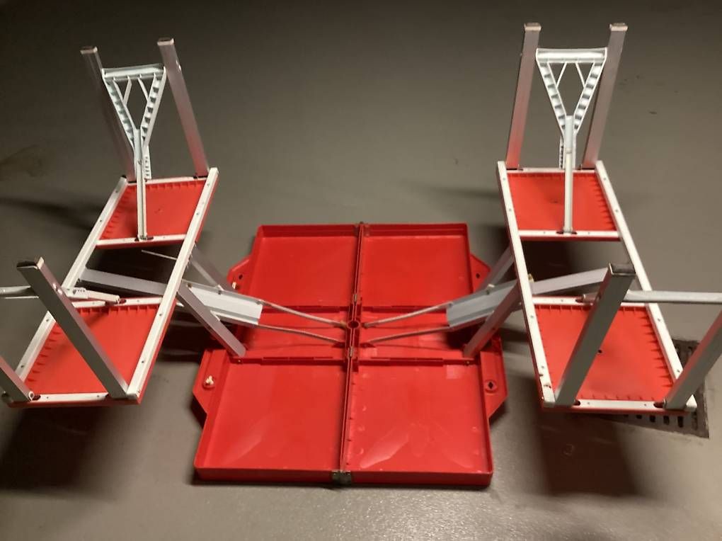 Tavoli: Table pliable de camping  – Usato da Paudex venduto da Bdolovech 3