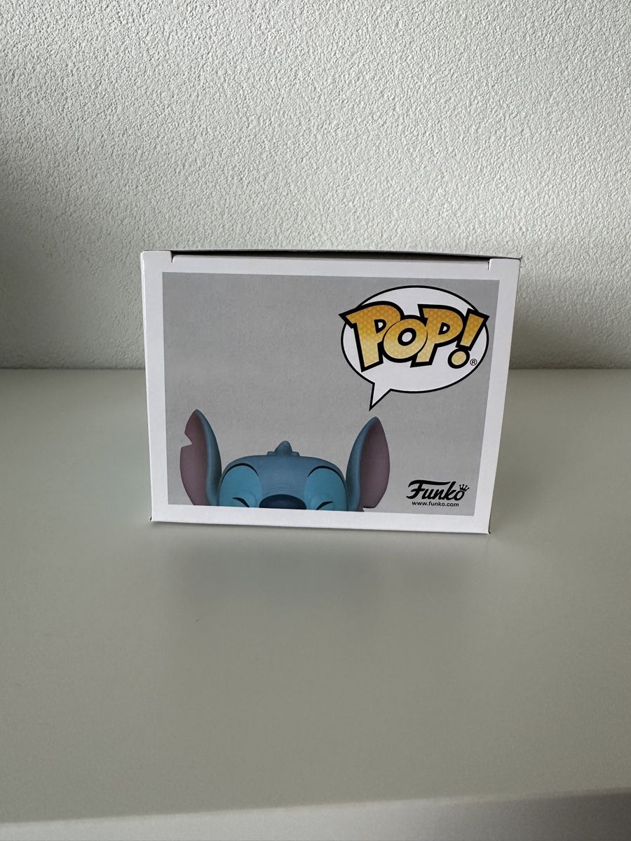 Funko Statuette: Funko Pop Stitch with Ukulele – Nuovo e nell'imballaggio originale da Mels venduto da Hannah_Fee 5