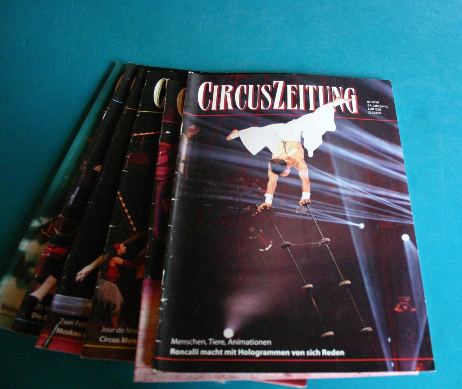 Riviste & Magazine: Zirkus Circus CIRCUSZEITUNG 2019 – Usato da Winkel venduto da franzxaver60 4