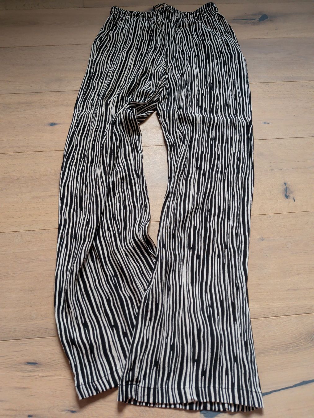 Opus Pantaloni: Schwarze Opus Manilo Stoffhose, Grösse 34 – Usato da Mörschwil venduto da nemo1975