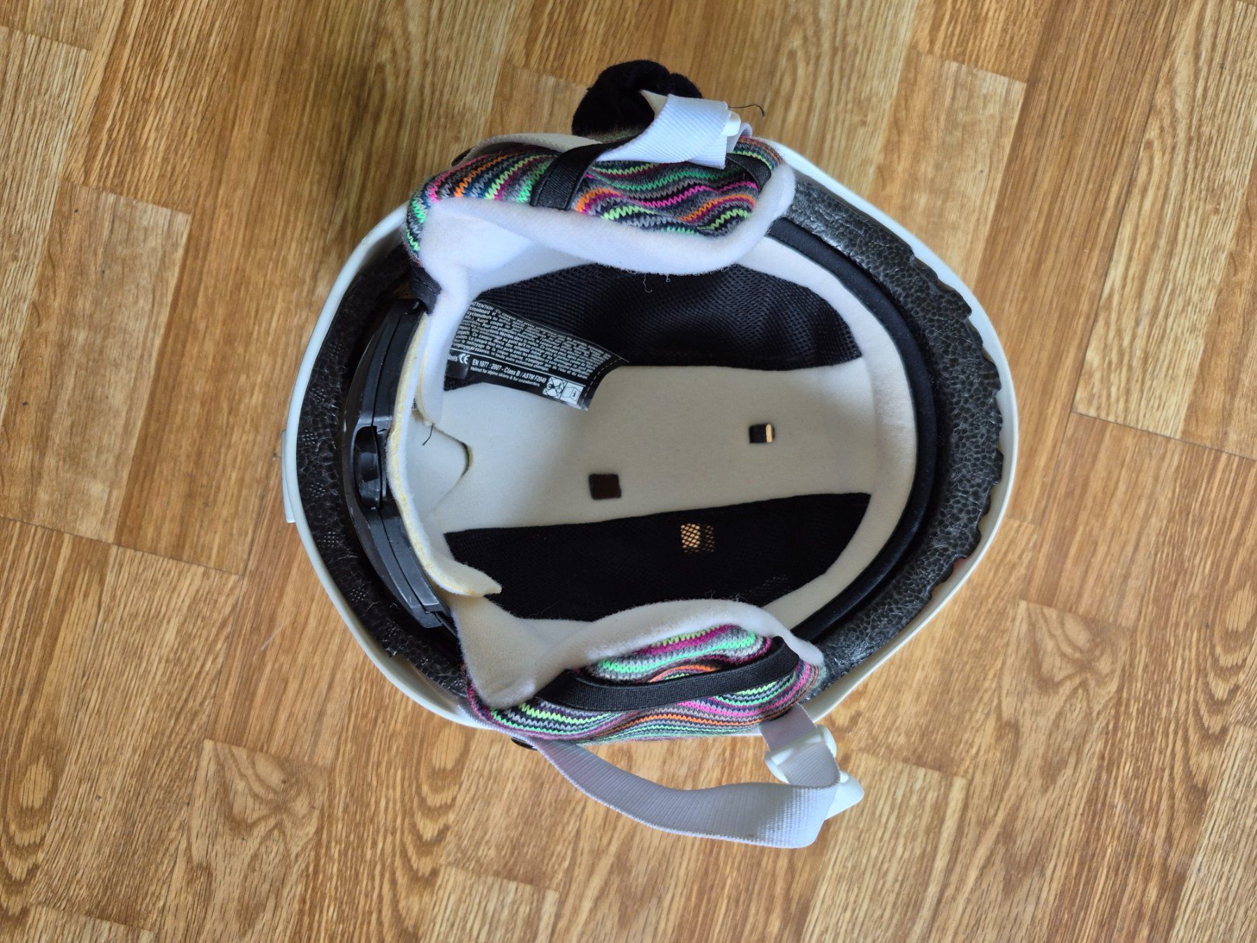 Salomon Helme: Skihelm Salomon – Gebraucht aus Schönenberg ZH von Split 1