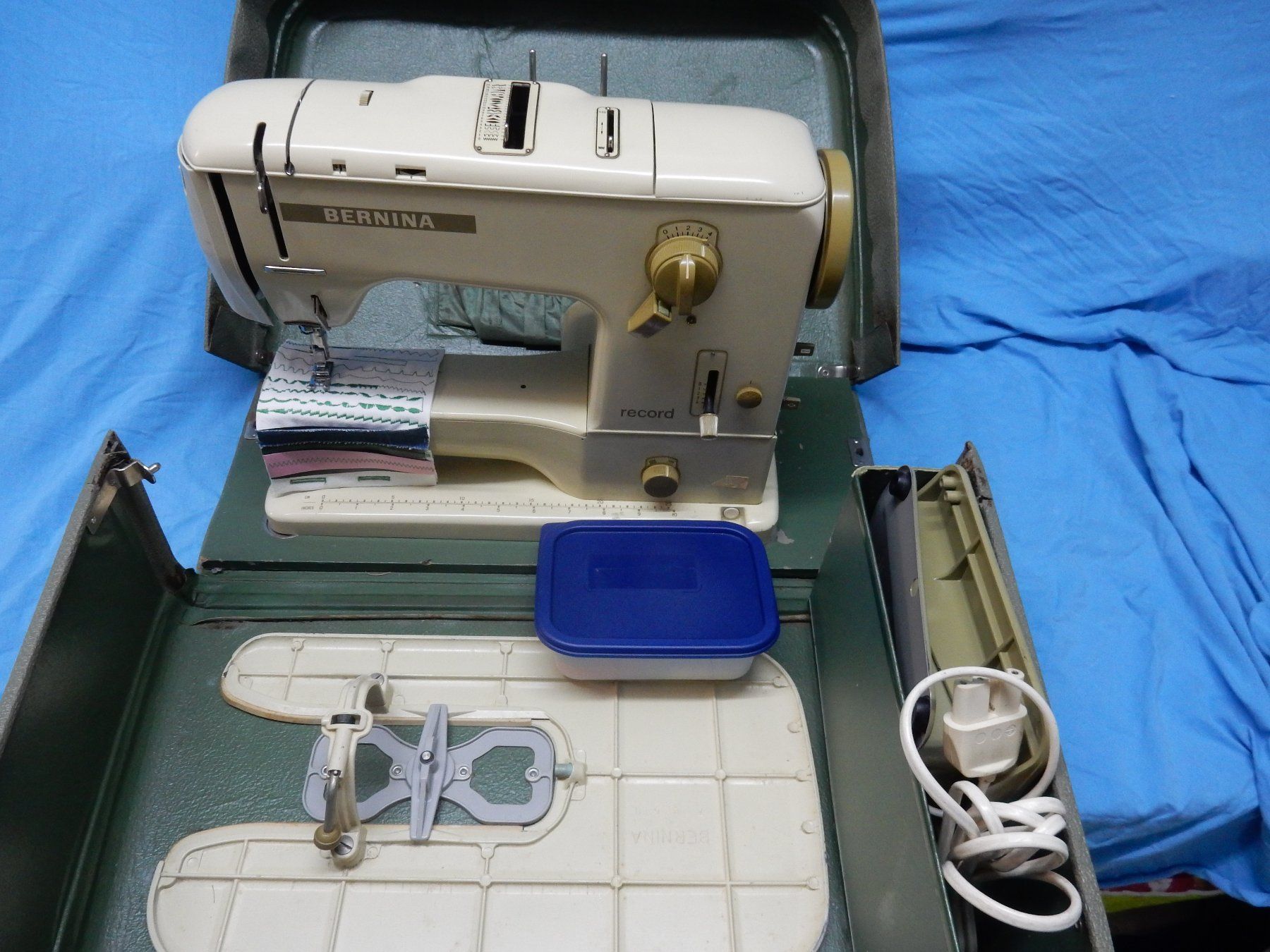 Bernina Machines à coudre: Bernina 730        26101 – D'occasion à Watt par Mariposa49 5