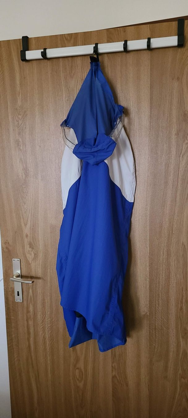 Altro in  Abbigliamento & Accessori: Regenpelerine – Usato da Müllheim Dorf venduto da fsspeedy 3