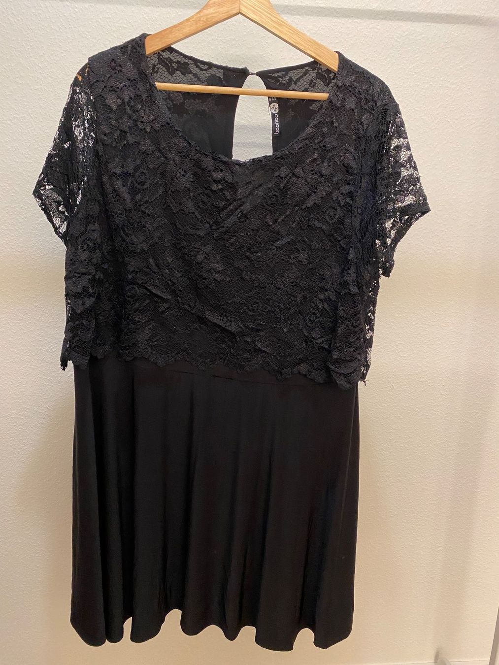 Boohoo Vestiti: Kleid elegant schwarz Gr. 52 – Usato da Pratteln venduto da a23_j2gs 1