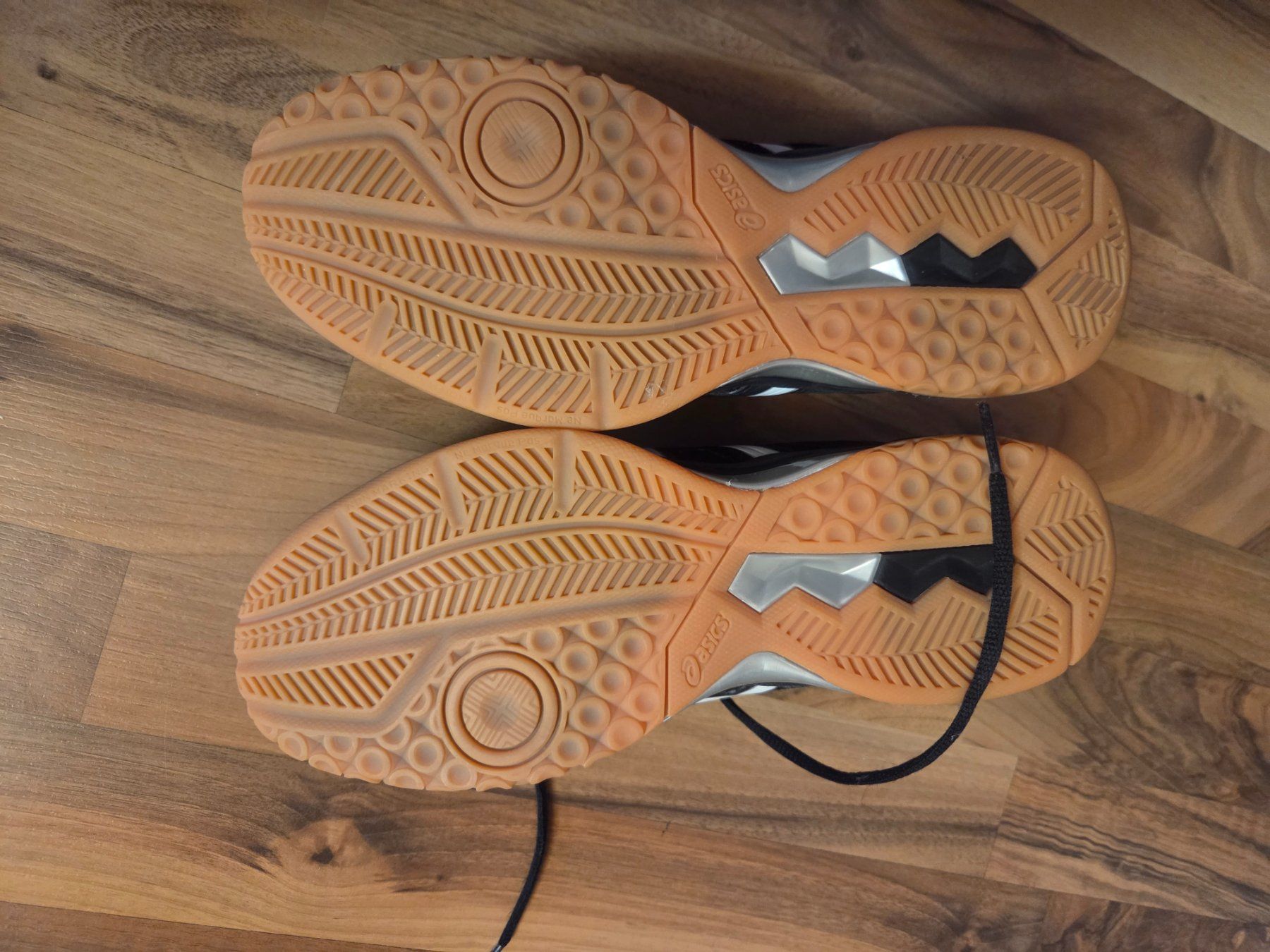 Scarpe da uomo: Hallenschuh asics Gel-Rocket 42 – Usato da Wattwil venduto da manupf 3