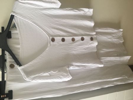 Ensemble blanc haut et jupe