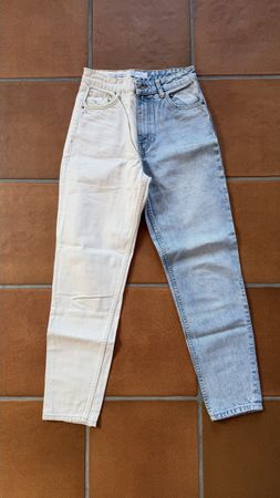 Bershka Olivia Jeans, Gr. 34, Zwei-Farben Look